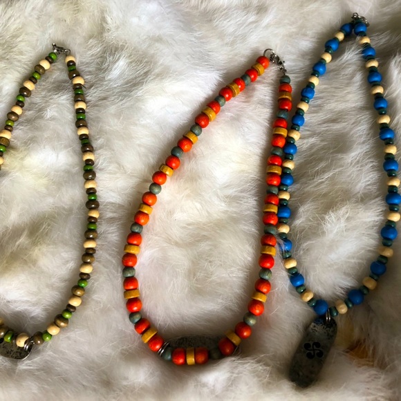 Trio de colliers - Picture 1 of 4